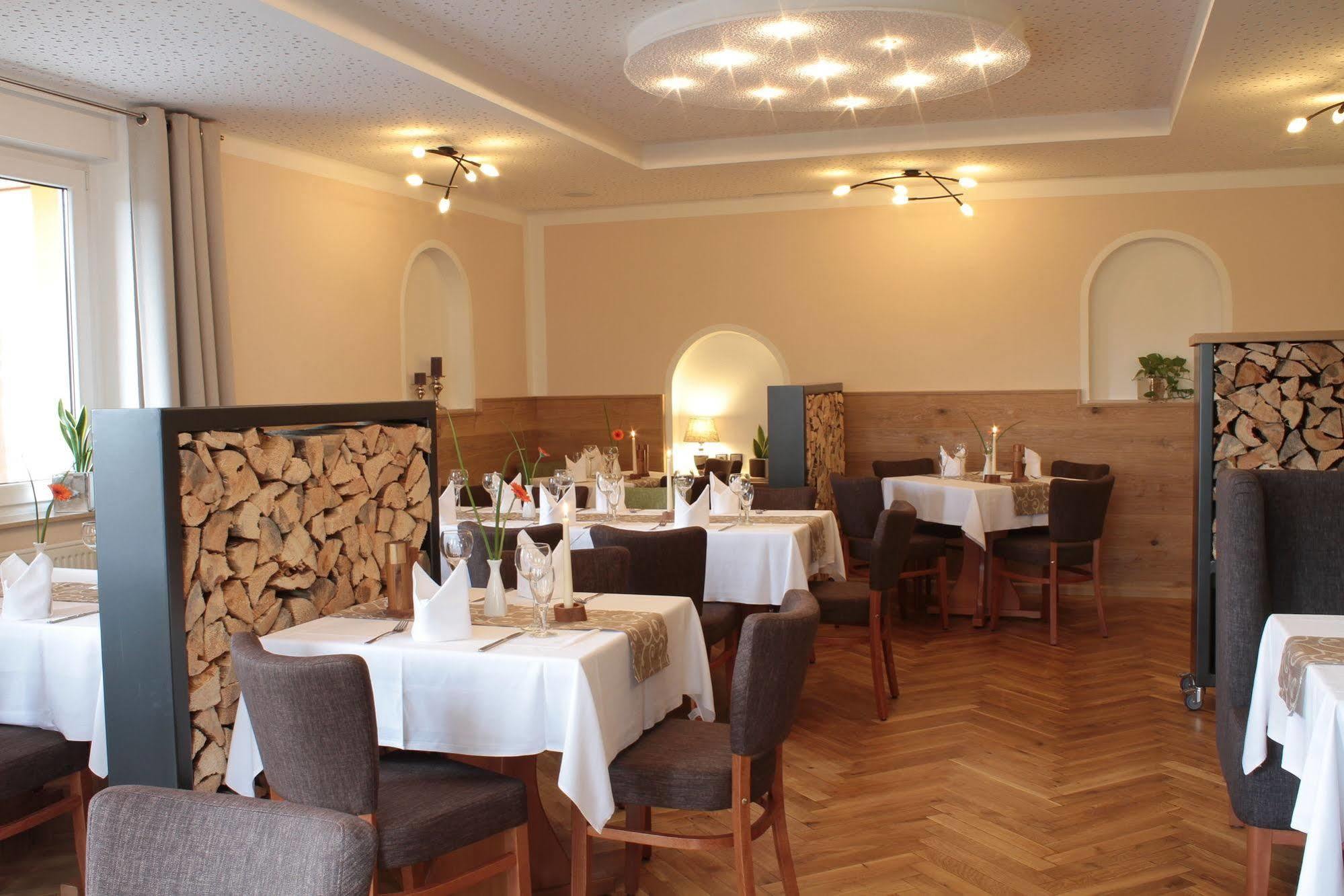 Hotel Restaurant Zwergschloesschen Gera Exterior foto